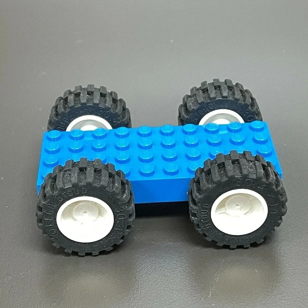 Lego 30076 30285 Blue Baseplate Wheels Replacement‎ Part Piece